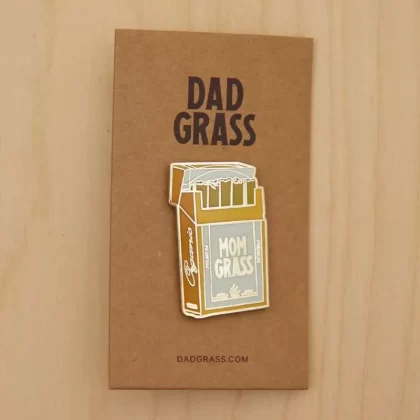 Mom Grass Pack Pin