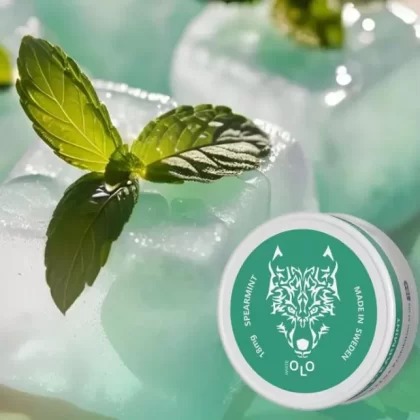 White OLO - Nicotine Pouches - 40 mg / Strawberry
